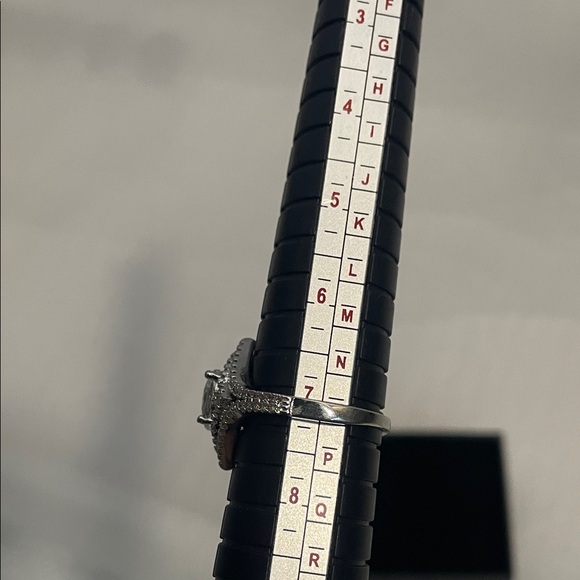 Sterling Silver zirconia Diamond Ring 925 size 7 - Picture 15 of 17